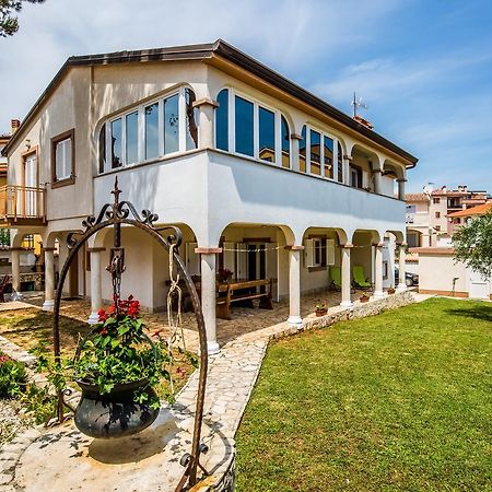 Apartment Carolina Ližnjan Zewnętrze zdjęcie