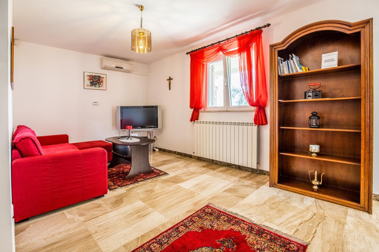 Apartment Carolina Ližnjan Zewnętrze zdjęcie
