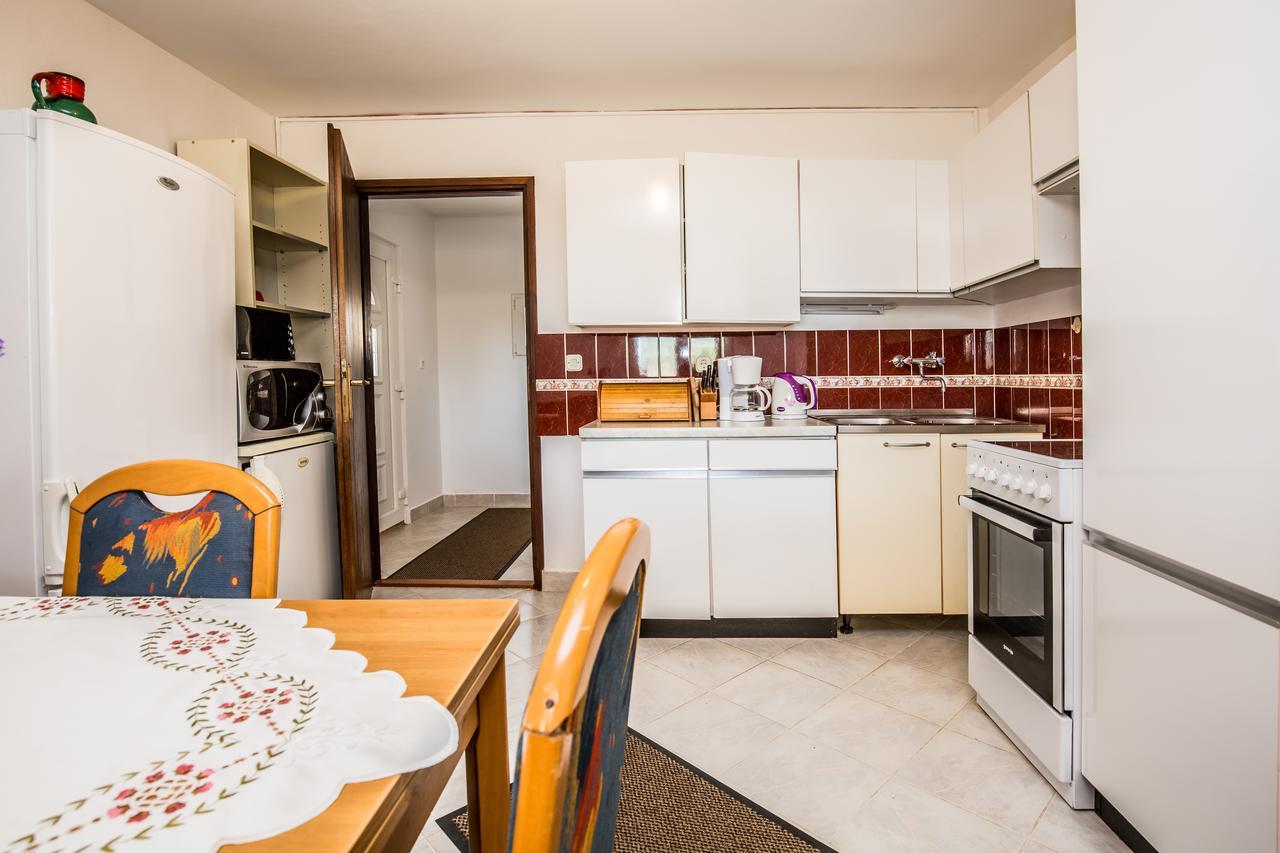 Apartment Carolina Ližnjan Zewnętrze zdjęcie