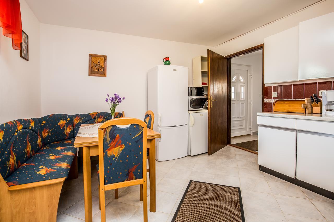 Apartment Carolina Ližnjan Zewnętrze zdjęcie