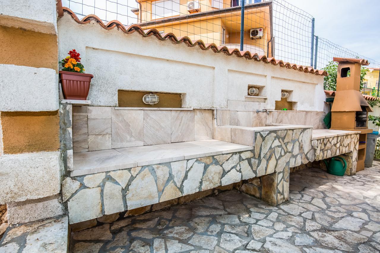 Apartment Carolina Ližnjan Zewnętrze zdjęcie
